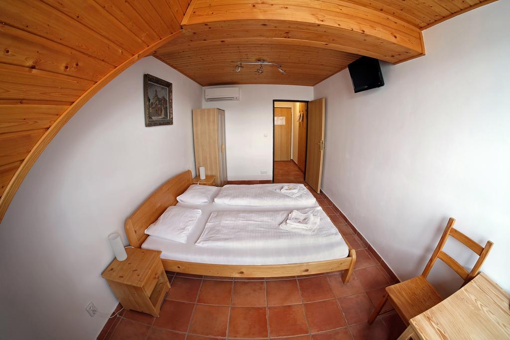 Kreta 3*